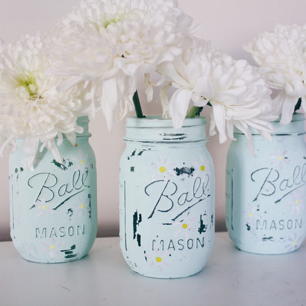 Distressed Spring Mason Jars