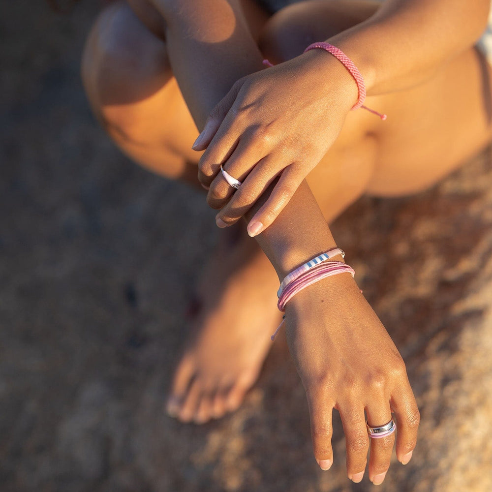Premium AI Image | A bracelet worn by all breast cancer patients